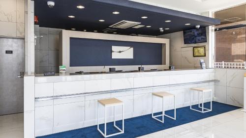 Toyoko Inn Tsubame Sanjo Ekimae - Hotel Location and Nearby Attractions