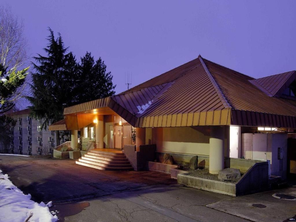 WISTERIAN LIFE CLUB Nojiriko - Location and Nearby Attractions