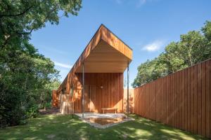 Akagi Ginsou Shitsugi - Hoshinoyama Kyoukan Residence - Good To Know