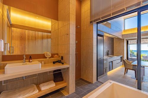 Amane Hotel Review: A Hidden Gem in Japan - Accommodation and Room Amenities