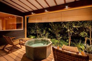 AWAUMI Fujikawaguchiko Resort - Luxurious Accommodations