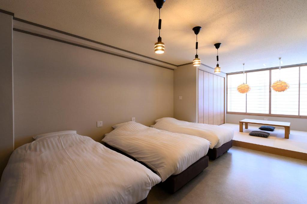 BEYOND HOTEL Takayama 3rd - Dining and Kitchen Facilities