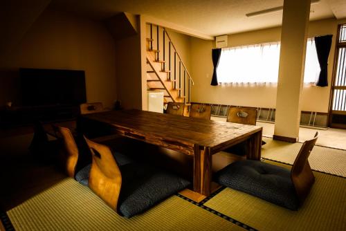 Bikers Inn Onomichi - Bicycle Accommodation Onomichi - Accommodation Features and Amenities