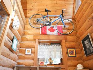 Canadian Loghouse Inn AzuminoYujin - Accommodation and Amenities