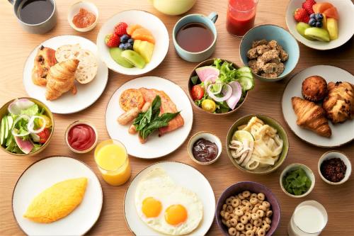 Courtyard by Marriott Nagoya - Convenient Location