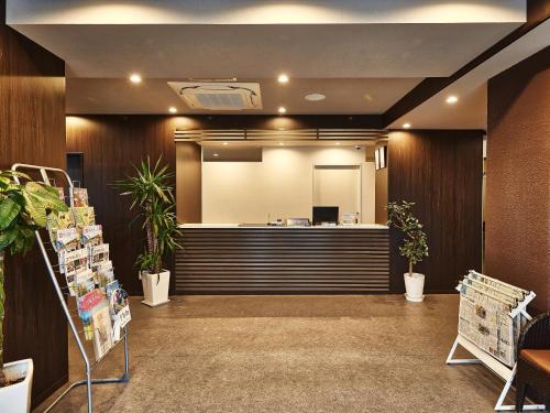 Crown Hotel Okinawa Annex - Amenities and Services