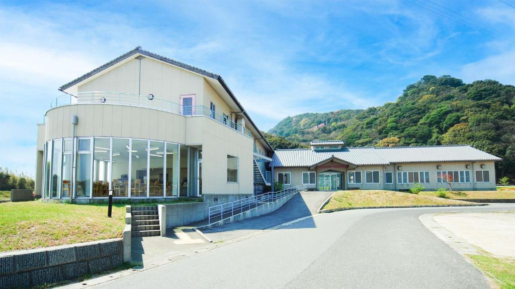 Etoile Namiiro - Guest Reviews and Ratings