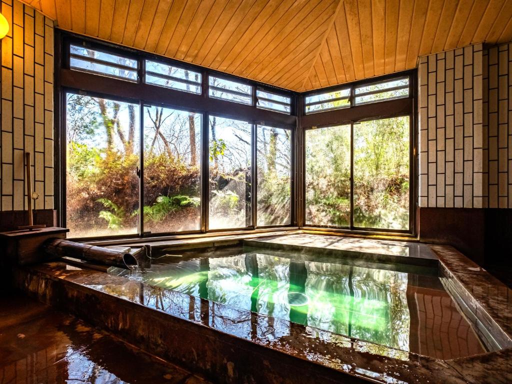 HAKONE GORA ONSEN Hotel Kasansui Review