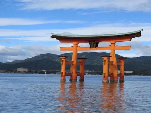 HIROSHIMA Peace Hotel Ujina - Convenient Location Near Popular Attractions