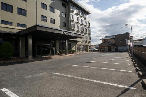 Hisai Green Hotel - Accommodation Details