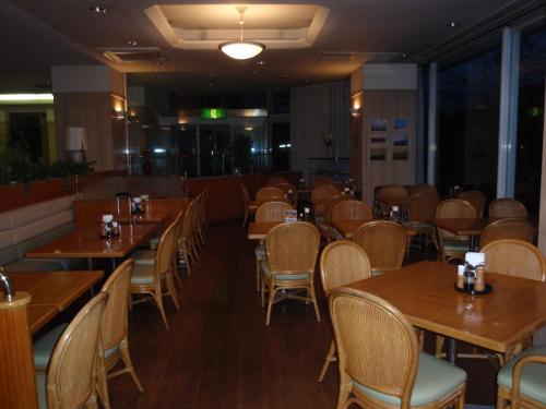 Hotel Crown Hills Okaya - Room Information
