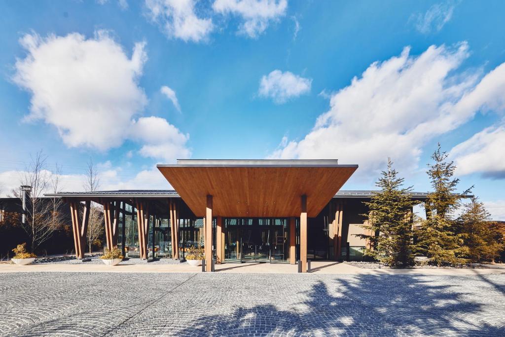 Hotel Indigo Karuizawa - Location and Accessibility