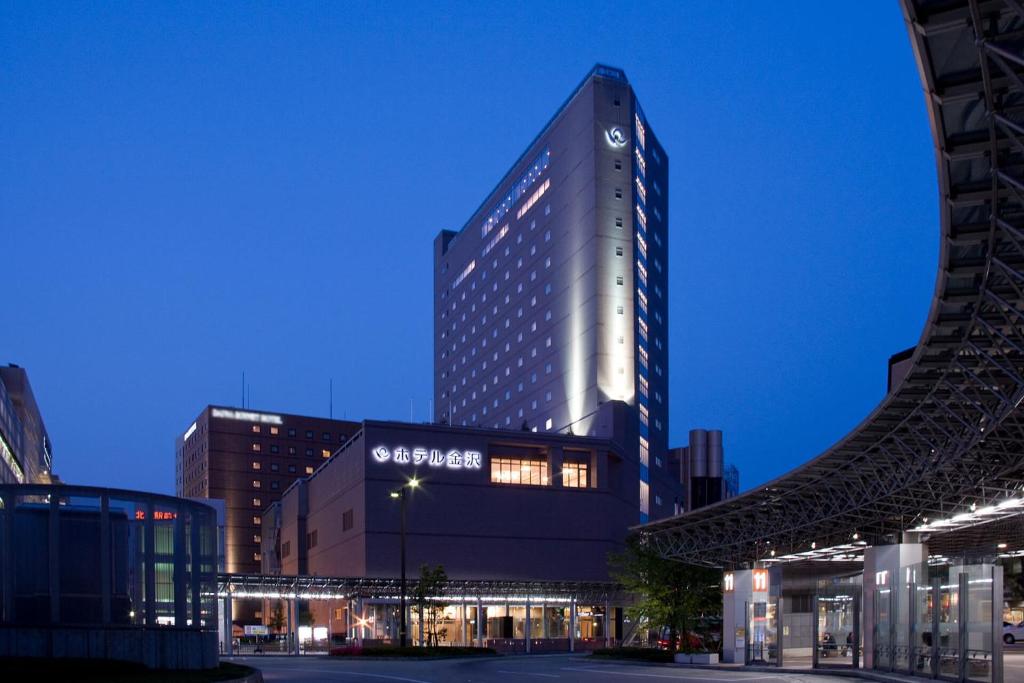 Hotel Kanazawa - Location and Accessibility