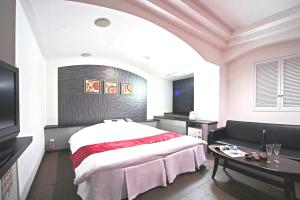 Hotel LALA Minato - Adult Only - Room Types and Services
