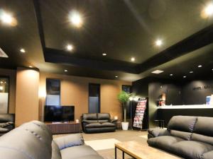 HOTEL LiVEMAX Minamihashimoto Ekimae - Room Types and Amenities