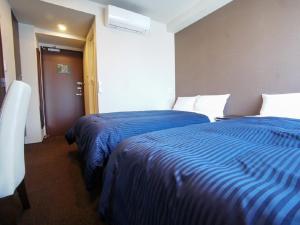 HOTEL LiVEMAX Yokohama Motomachi Station Front - Location and Accessibility