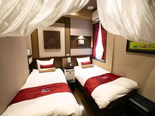 Hotel Pasela No Mori Yokohama Kannai - Room Features and Accommodations