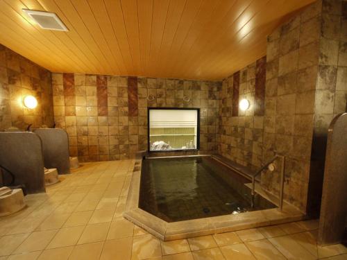 Hotel Route-Inn Nagoya Imaike Ekimae - Convenient Location