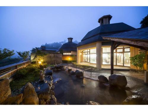 Hotel Silk Onsen Yamabiko - Room Types and Accommodations