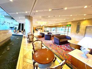 Hotel Springs Makuhari - Convenient Location and Accessibility