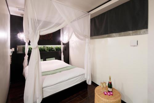 Hotel The Lotus Bali (Adult Only) - Room Amenities and Features