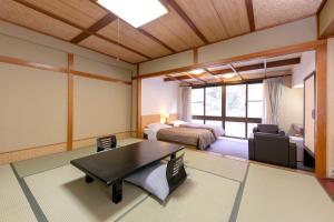Ichiryukaku Honkan - Convenient Location