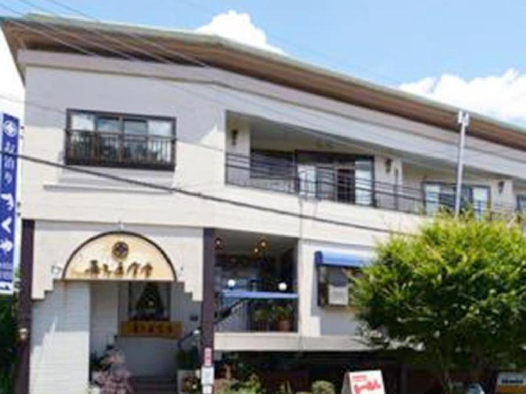 Kikuya - Accommodation and Amenities