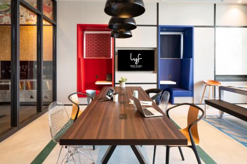 Lyf Tenjin Fukuoka - Location Highlights