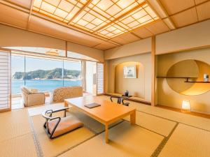 Mikazuki Sea-Park Hotel Awa Kamogawa - Room Types and Amenities