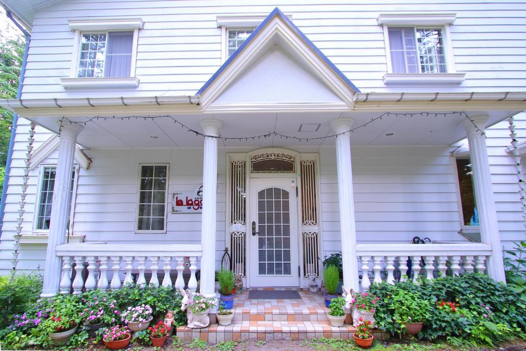 Mt Fuji B&B PENSION LE LAGON Review
