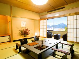 Nagaragawa Seiryu Hotel - Room Types and Accommodations