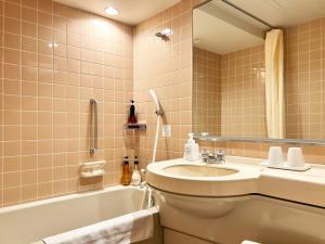 Nakajimaya Grand Hotel - Amenities and Services