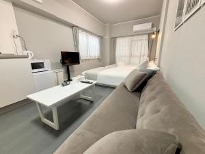 Neighbors Hotel Nishijuitachi - Room Amenities and Facilities