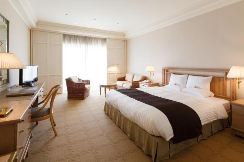 Okura Akademia Park Hotel - Accommodation Details