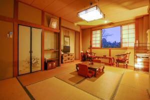 Oshironoyado Hanaguruma - Hotel Amenities and Services