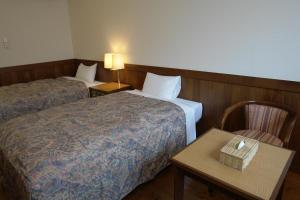 Rakuchin - Hotel Overview and Location