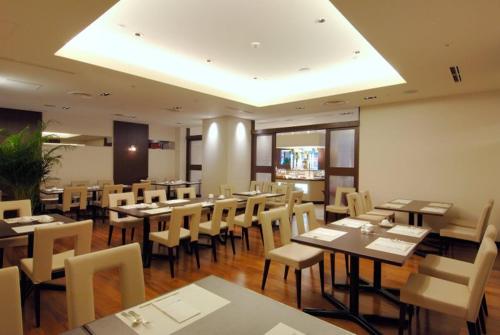 Rembrandt Hotel Atsugi - Accommodation and Amenities