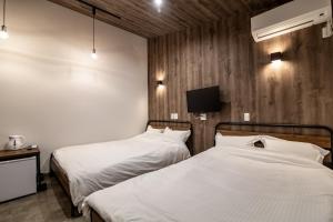 Routelton West Island - Good To Know