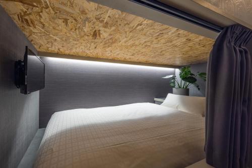 Sai Hotel Review