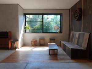 Sakanomichi - Location and Nearby Attractions