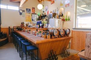 Senaani Country Inn - Amenities and Services