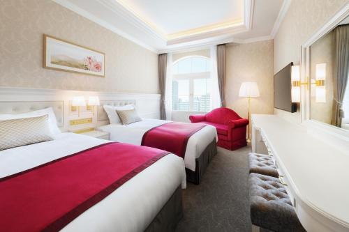 Takarazuka Hotel - Guest Ratings and Feedback