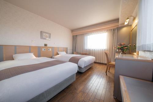 Takayama City Hotel Four Seasons - Accommodation Details