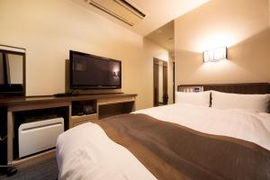 The Grandeur Hotel - Guest Ratings and Feedback