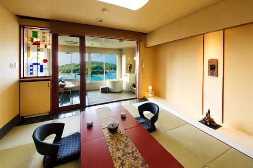 Toba View Hotel Hanashinju - Amenities and Services