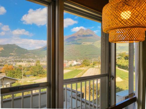Yufuin Monday - Accommodation and Amenities