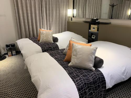 APA Hotel TKP Keikyu Kawasaki Ekimae - Room Features and Amenities