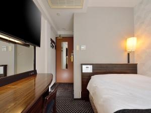 APA Hotel Yokohama Kannai - Booking and Pricing Details