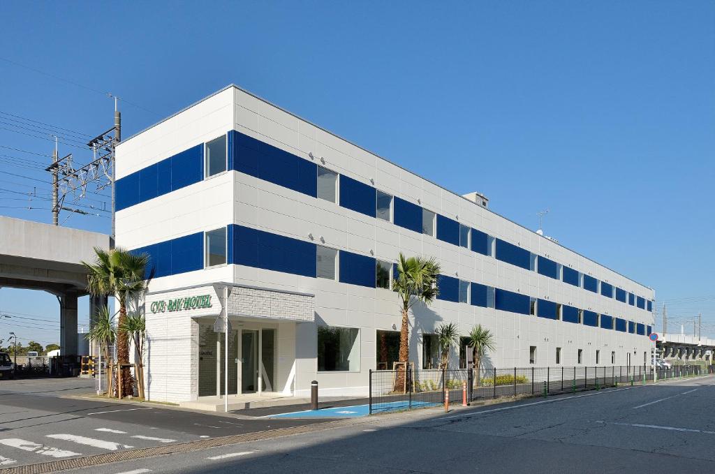 CVS Bay Hotel New Building Review