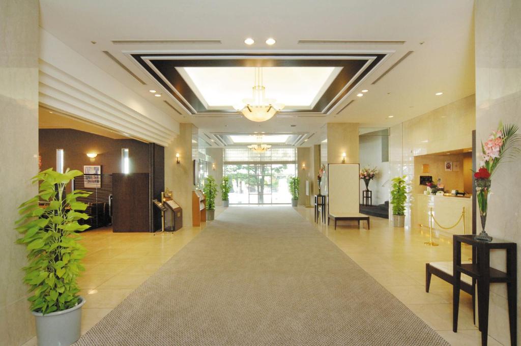 Cypress Garden Hotel Review